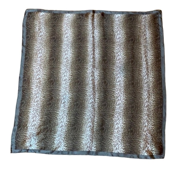 Elaine Gold for Collection XIIX silk scarf with animal print - Picture 1 of 7
